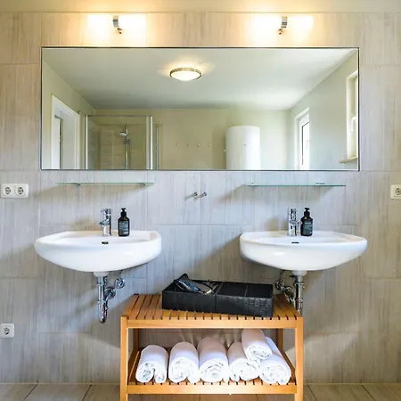 Pommernhaus Mit Seeblick, Sauna, Kamin, Ruderboot