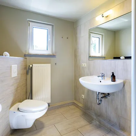 Holiday home Pommernhaus Mit Seeblick, Sauna, Kamin, Ruderboot Luckow (Mecklenburg-Vorpommern)