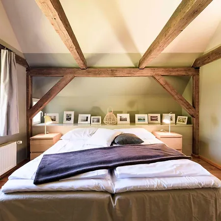 Tatil Evi Pommernhaus Mit Seeblick, Sauna, Kamin, Ruderboot Luckow (Mecklenburg-Vorpommern)